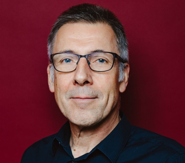 Öffnet die Seite 'Vortragstipp: Befreiung vom Überfluss.'